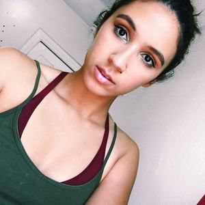 Meet your Posher, Tiara